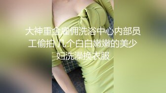 一攻战两受,两个小鲜肉轮流发骚势必要把大屌猛攻给榨干