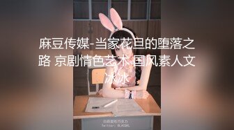 四女两男新来的美女大学生终于被干，淫乱的房间沙发上轮草抽插，淫声荡语大学生口交大鸡巴，让大哥抗腿爆草