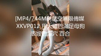 街拍CD行走的肉欲 那些爆乳丰臀 露出屁股的熟女们 十五 (2)