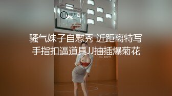 尤物级情趣小姐姐穿着护士装趴在下体就舔吸鸡巴揉捏爱抚爽的受不了一把抱住就啪啪奋力抽插冲击娇吟连连