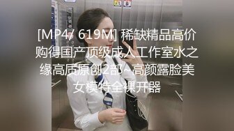 小情侣新式操逼姿势 男友骑在女友脖子上口交 真算是大开眼界！