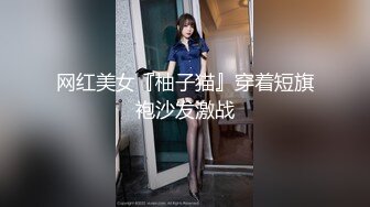 2020年民宅摄像头被破解偸拍年轻小夫妻激情造爱眼镜娇妻奶子白又大+波霸妹寂寞难耐躺在客厅地板上疯狂自摸