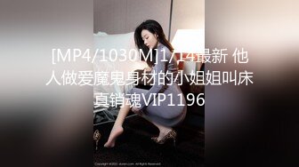 激情性交堕落的夫妇在厨房里用不同的姿势 (ph61a82e817a21c)